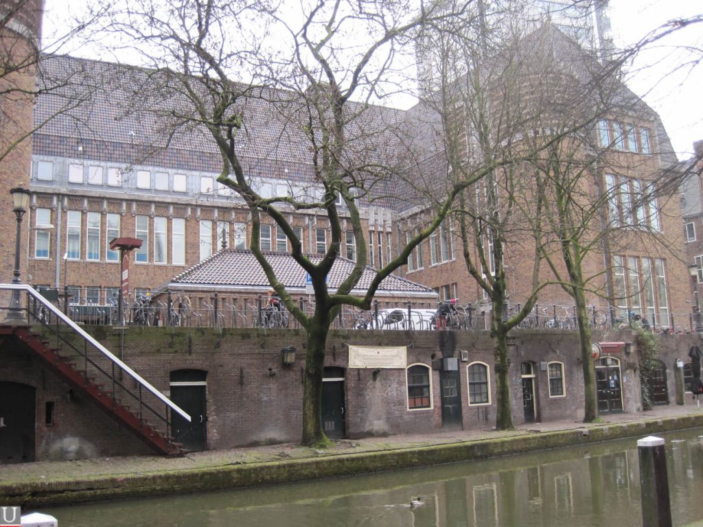 Postkantoor Oudegracht-zijde